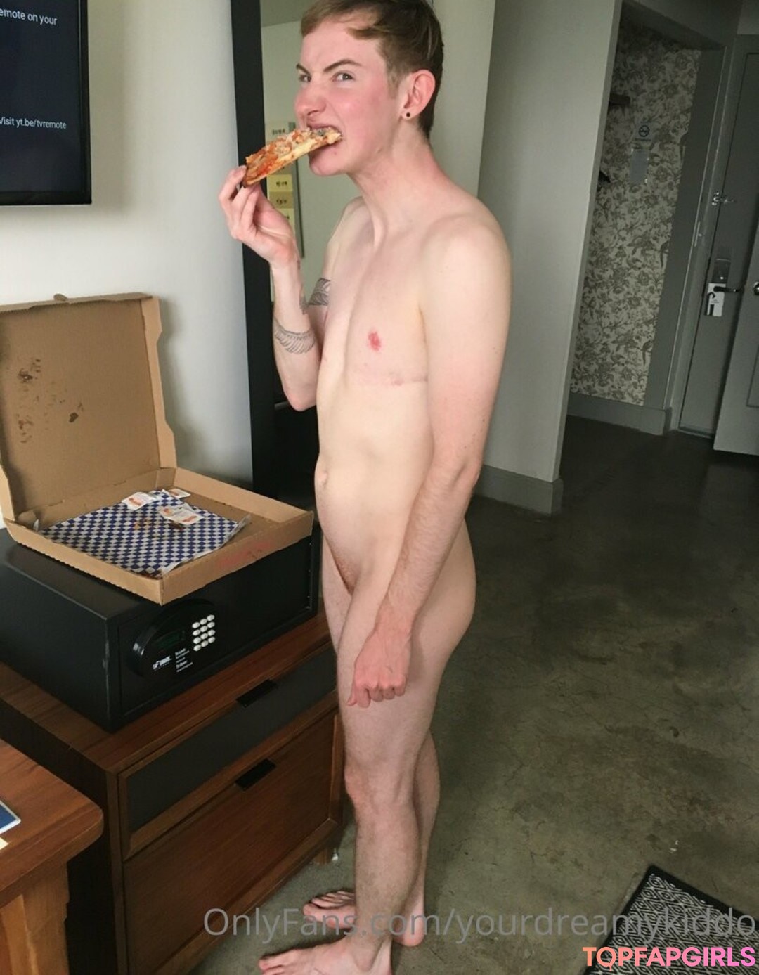 yourdreamykiddo sexy model picture