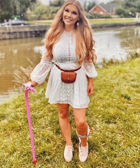 Lucy May Dawson pornstar hd img