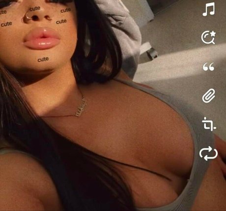 raejohn44 model free image