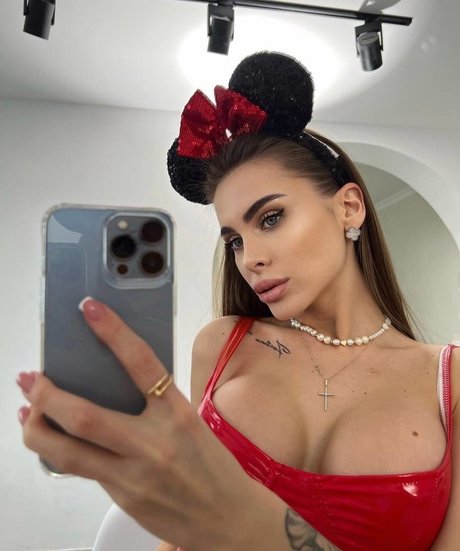 tinamayer sexy actress galleries