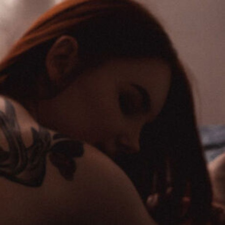 miss vulpini hot model image