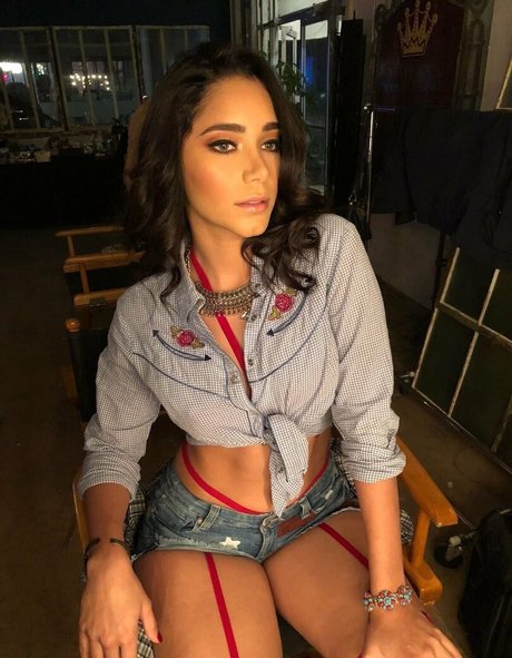 big booty onlyfans art naked galleries