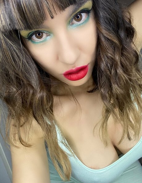 bellanatashaok pornstar nice pic