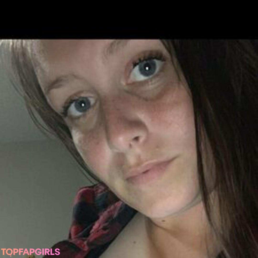 katandrews erotic model pic