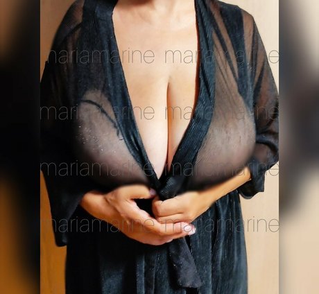 Maria Marine model pornographic images