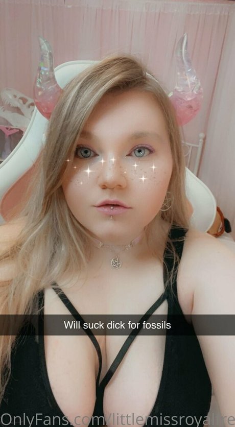 littlemissroyalfree pornstar nice pics
