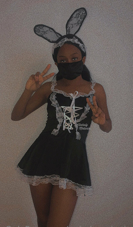 unholymelanin model high quality pic