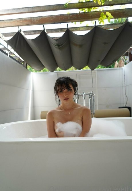 kayceyeth pretty actress pic