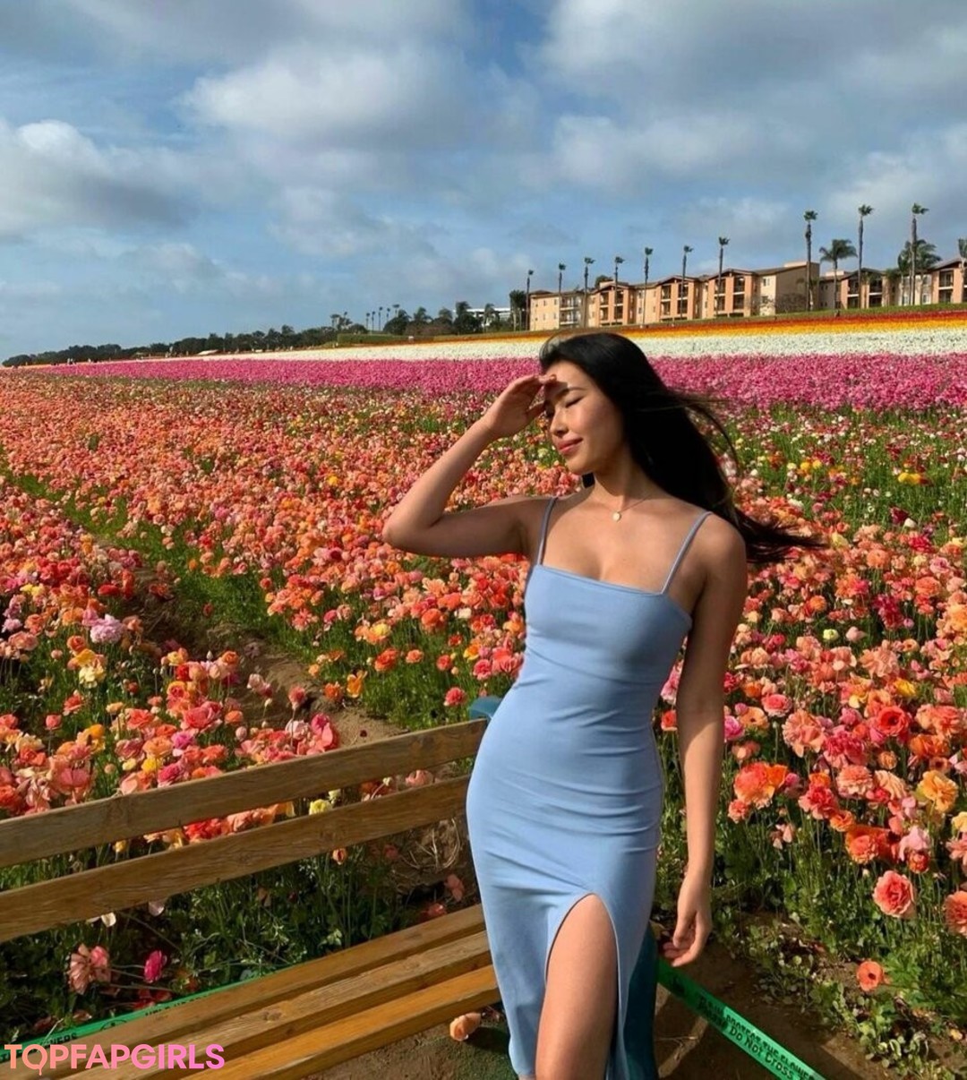Marissa Ren beautiful star photo