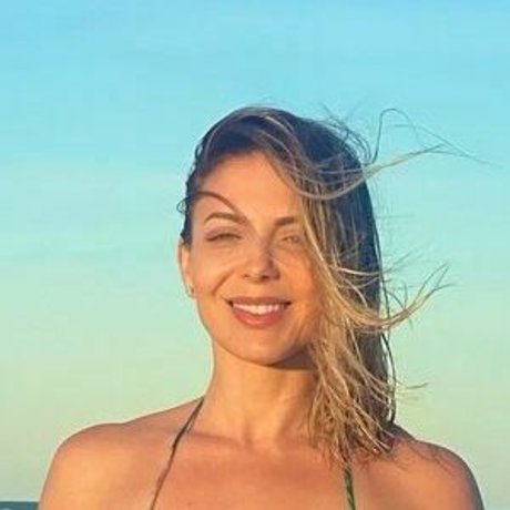 Sheila Mello nude model photo