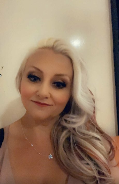 petitiepolly beautiful pornstar photos