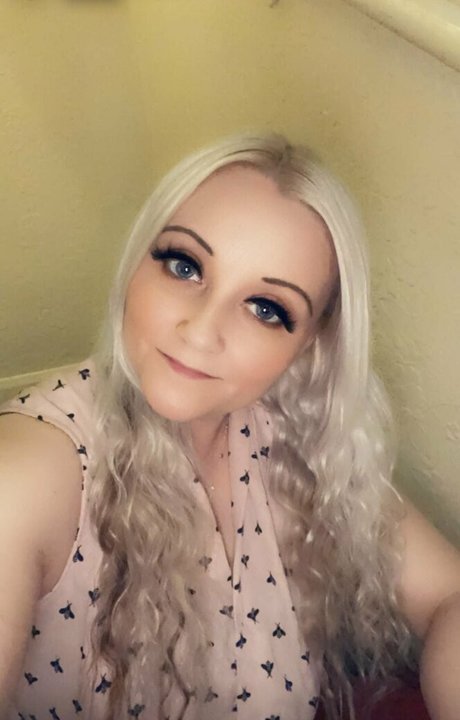 petitiepolly hd model pics