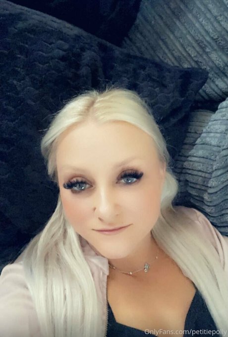 petitiepolly pornstar perfect images