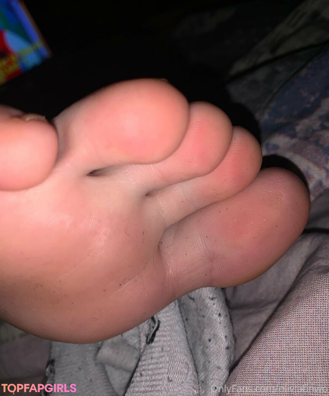 oliviabnwo naked actress pics