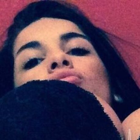 Flavia Almeida xxx pornstar photo