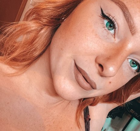 Sarah Neuhaus star sex images