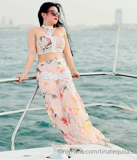tinatequila30 beautiful model img