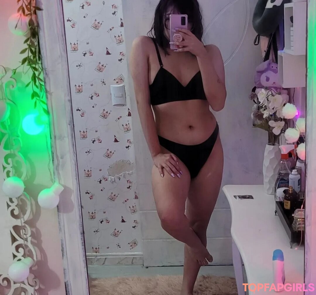 Niellefer model xxx pics