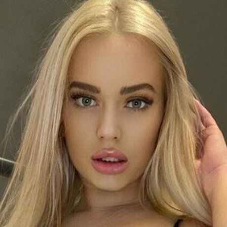 youngcharleyy xxx model img