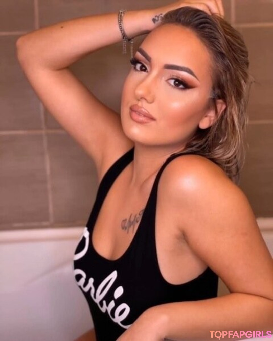 deeaxsharon pretty actress pics