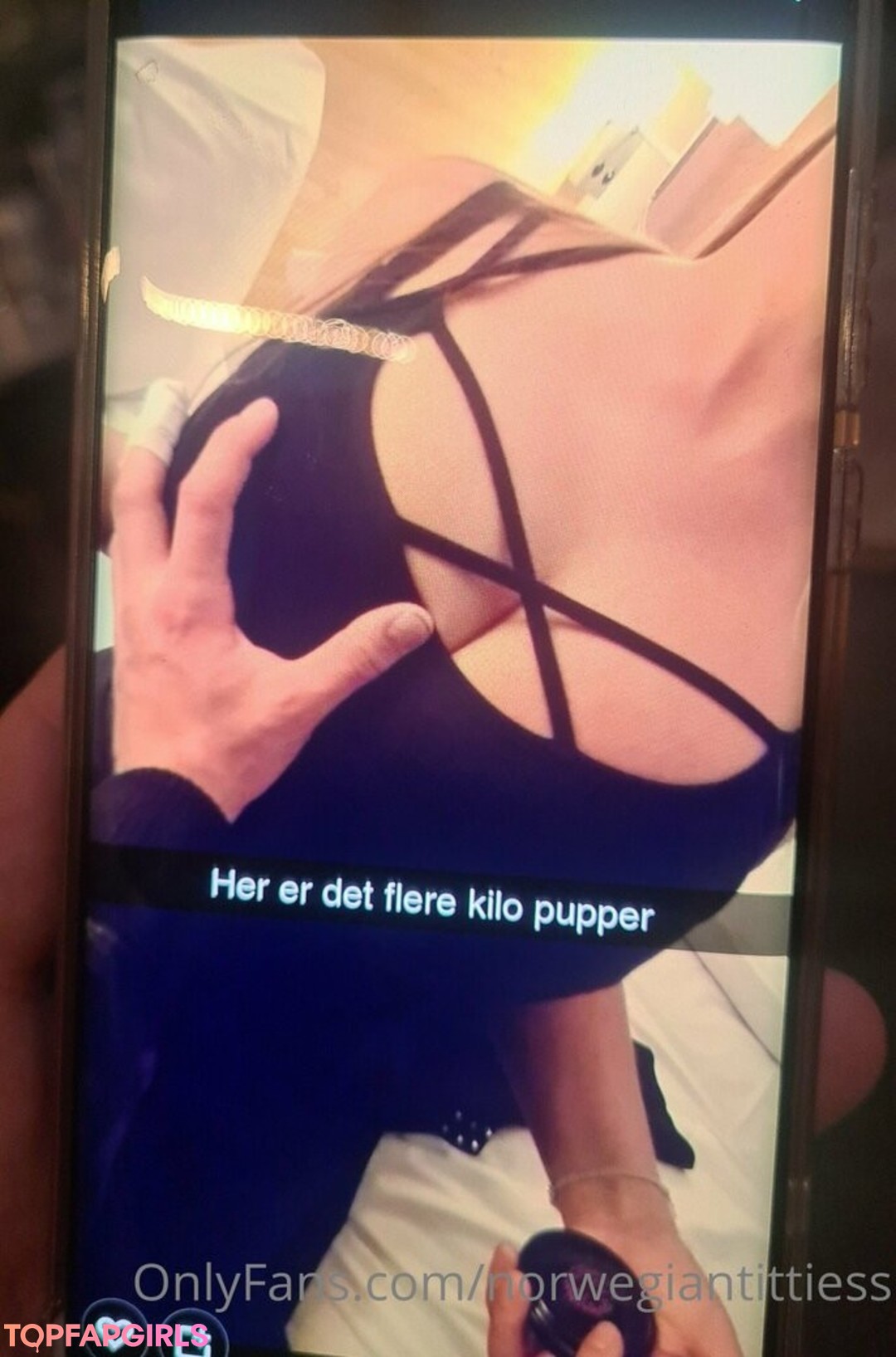 norwegiantittiess naked pornstar pic