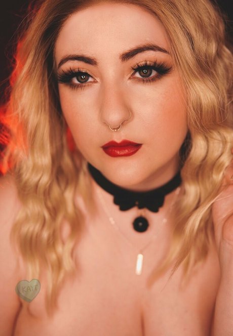 Afkayt nudes star photos