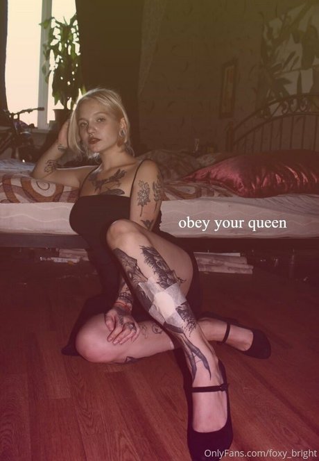 foxy bright model erotic photo