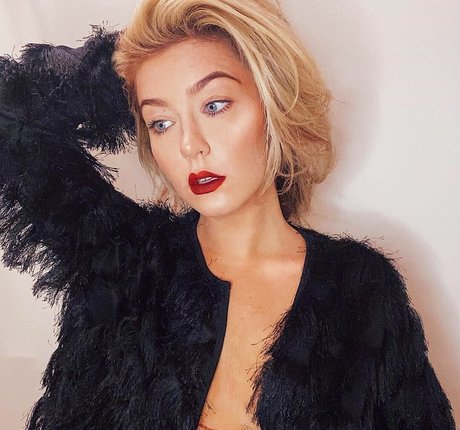 Creative Calm ASMR exclusive model photos