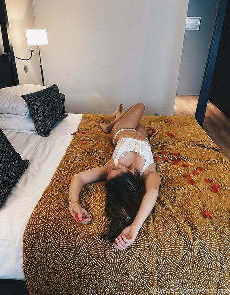 wonderjuz pornstar pretty archive