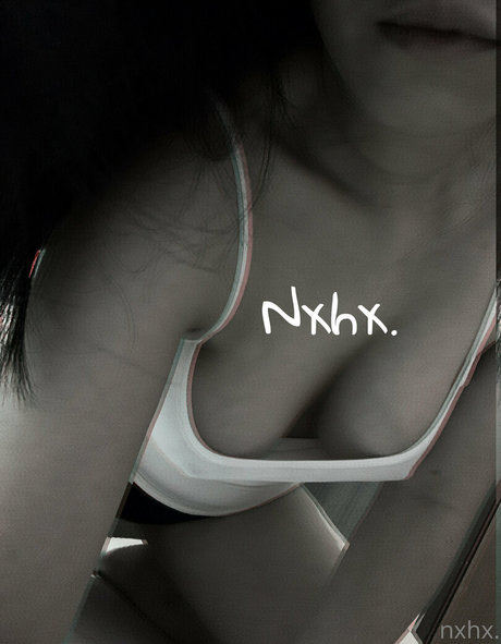 nxhxxx model hot photo