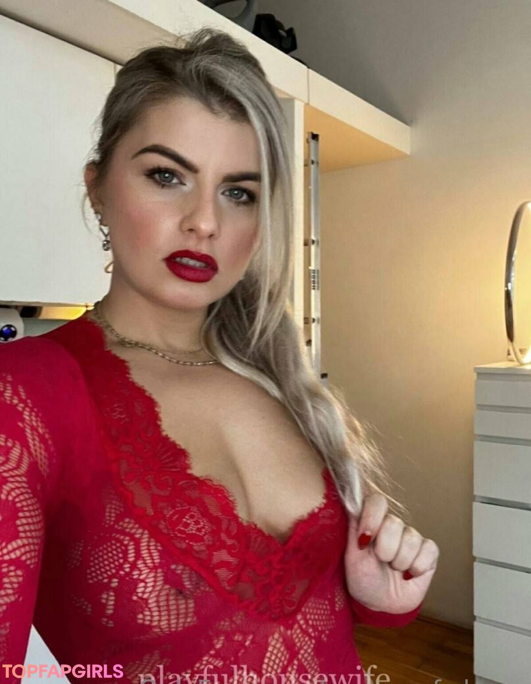 queen of drgns pretty pornstar picture