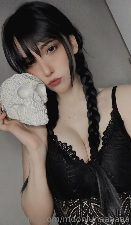 moonlunaaaaaa hot model img