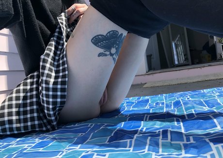 sadlittlesun xxx actress galleries