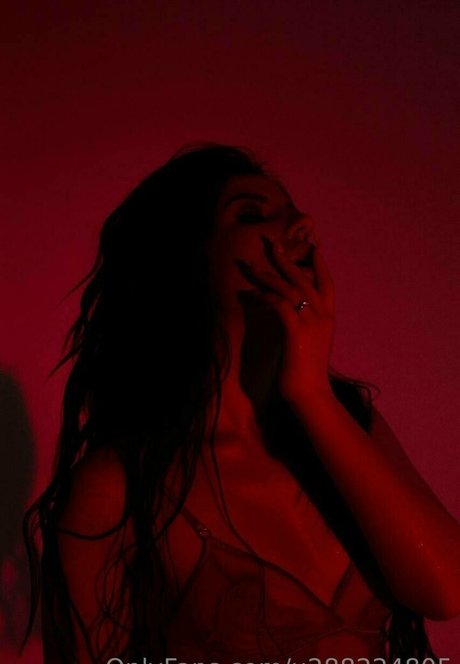 saddleviola actress pics