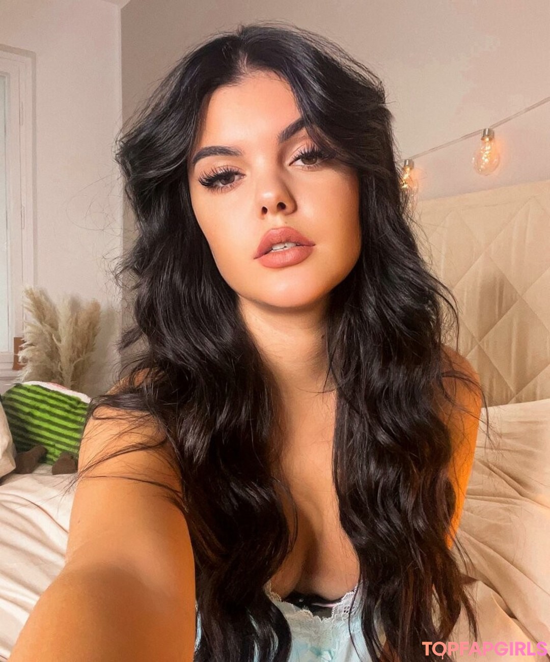 Lara Benjamina Winter star best archive