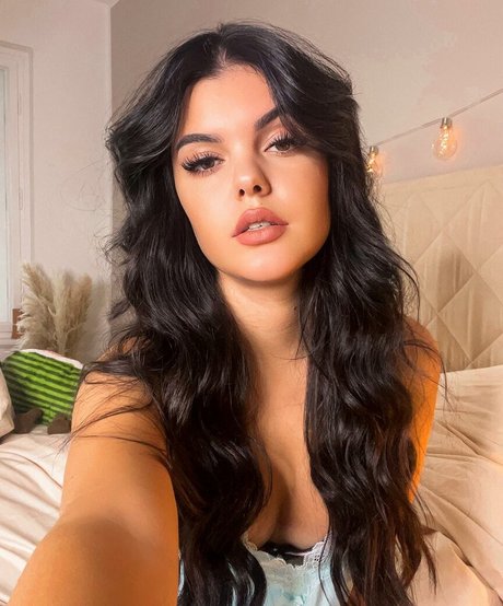 black female onlyfans beautiful naked pics