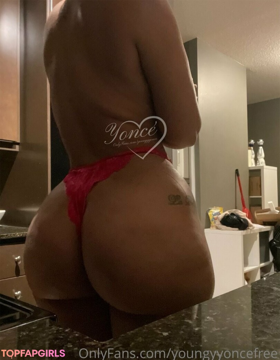 youngyyoncefree model xxx photos