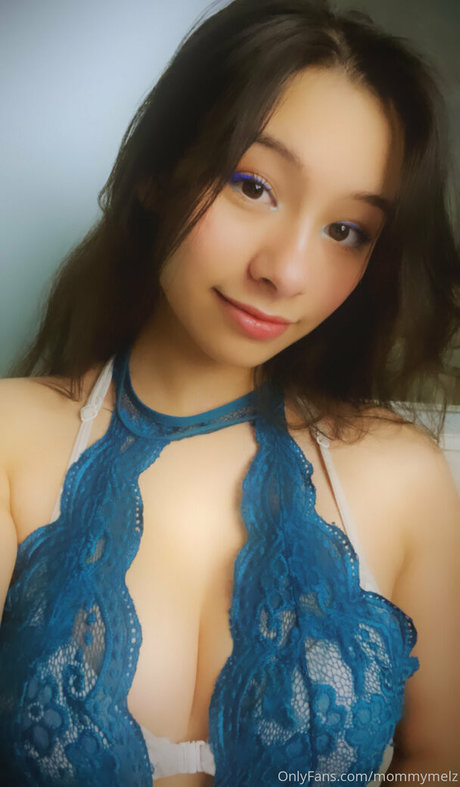 mommymelz model sex photo