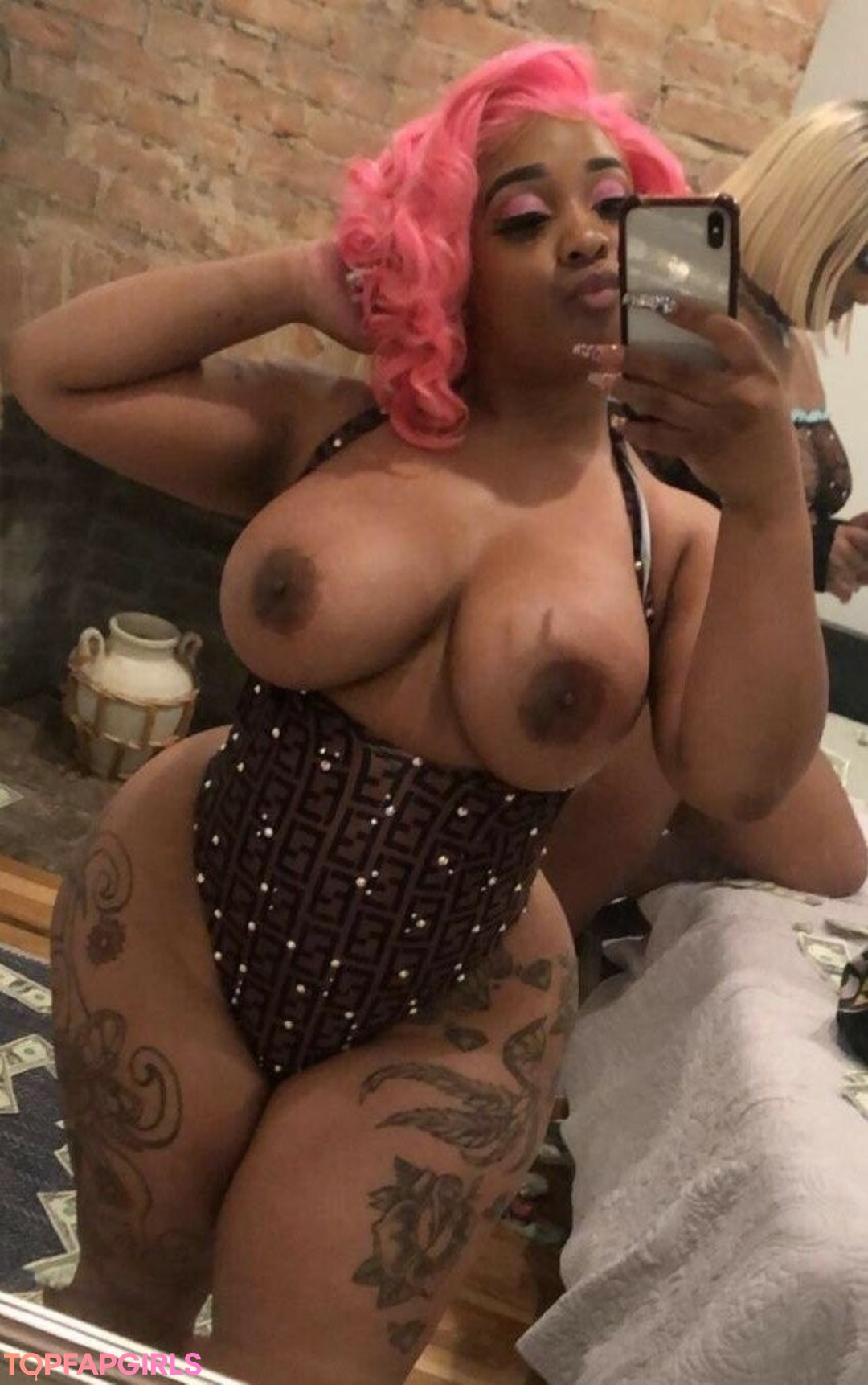 Tinytouch model xxx photo