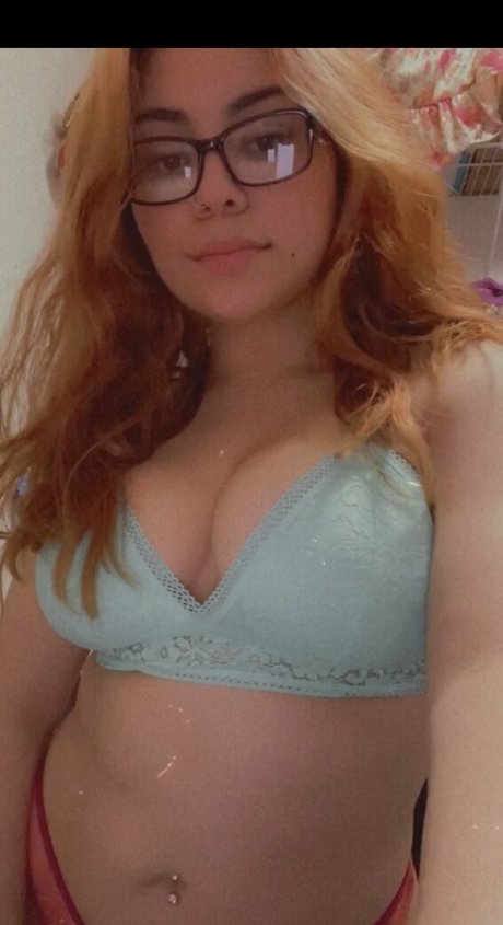 Dimplesxx29 star pretty pic