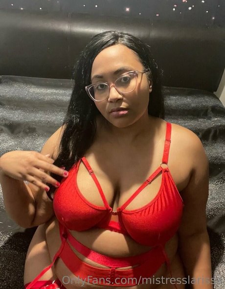 mistresslarissa pornographic model galleries