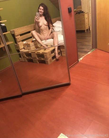 christinaochoa242 pretty model pic