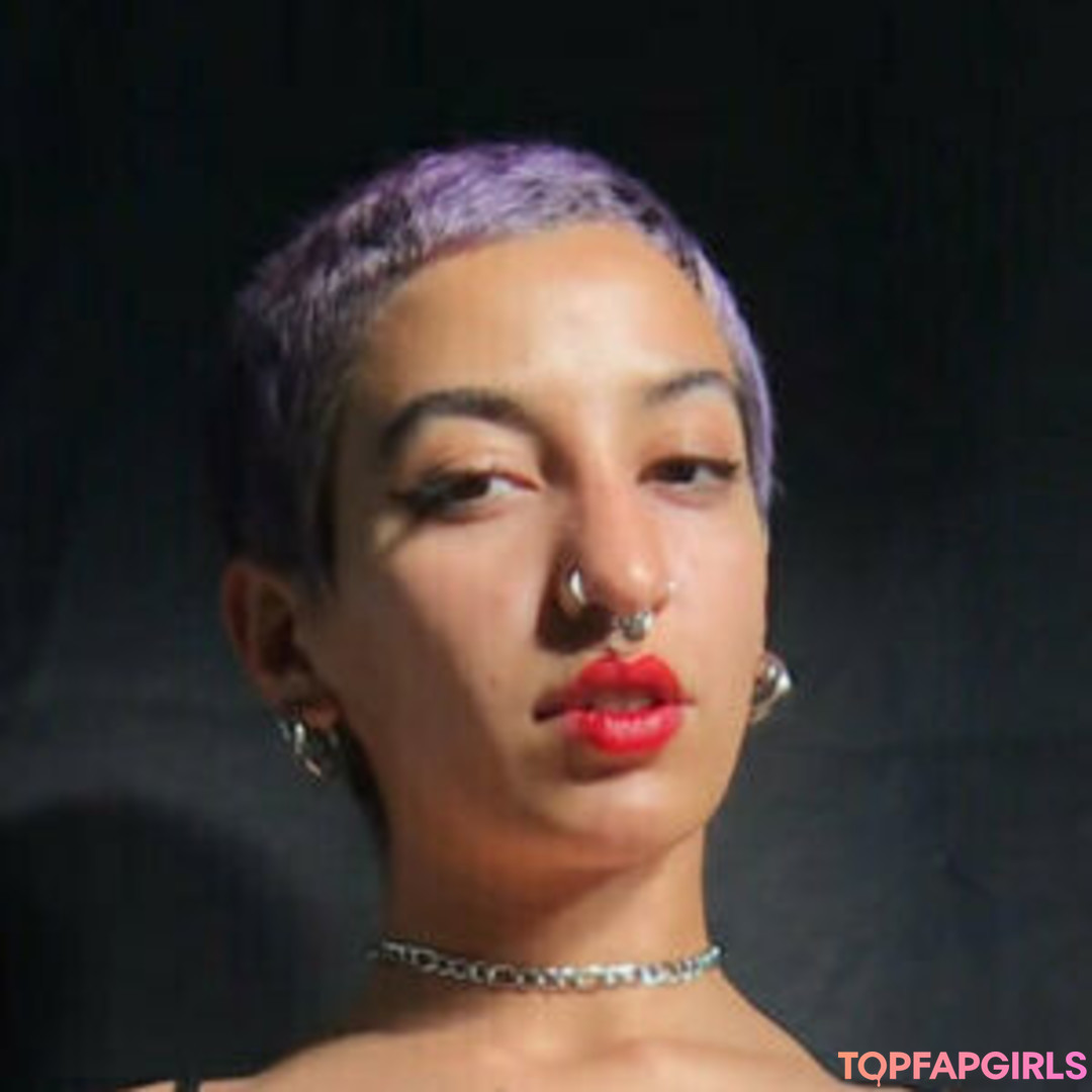 devilslittlebaby97 model porn pictures