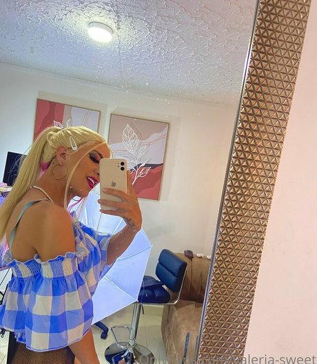 valeria sweet erotic pornstar pics