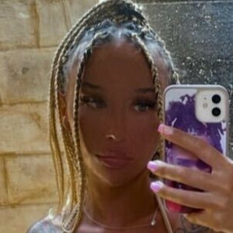 badgalamii profile image