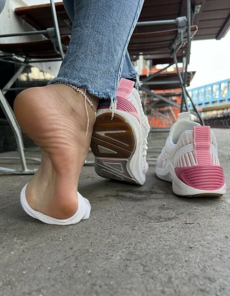 Mariefrenchgirlfeet porn star pic