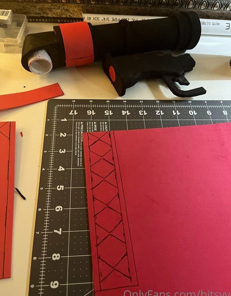 bitsyy model porn pic