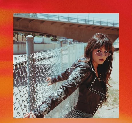 Hayley Orrantia model hot pictures