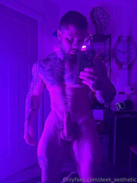 deek aesthetic nude model pics