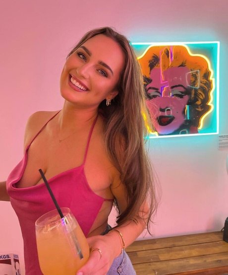 Alex Berggren nude star photos